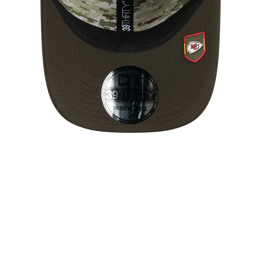 This is a Kansas City Chiefs NFL Salute To Service 2025 Dark Green 39THIRTY Stretch Fit Cap 5