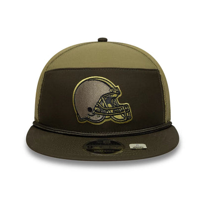 This is a Cleveland Browns NFL Salute To Service 2025 Dark Green 9FIFTY Split Panel Snapback Adjustable Cap 3
