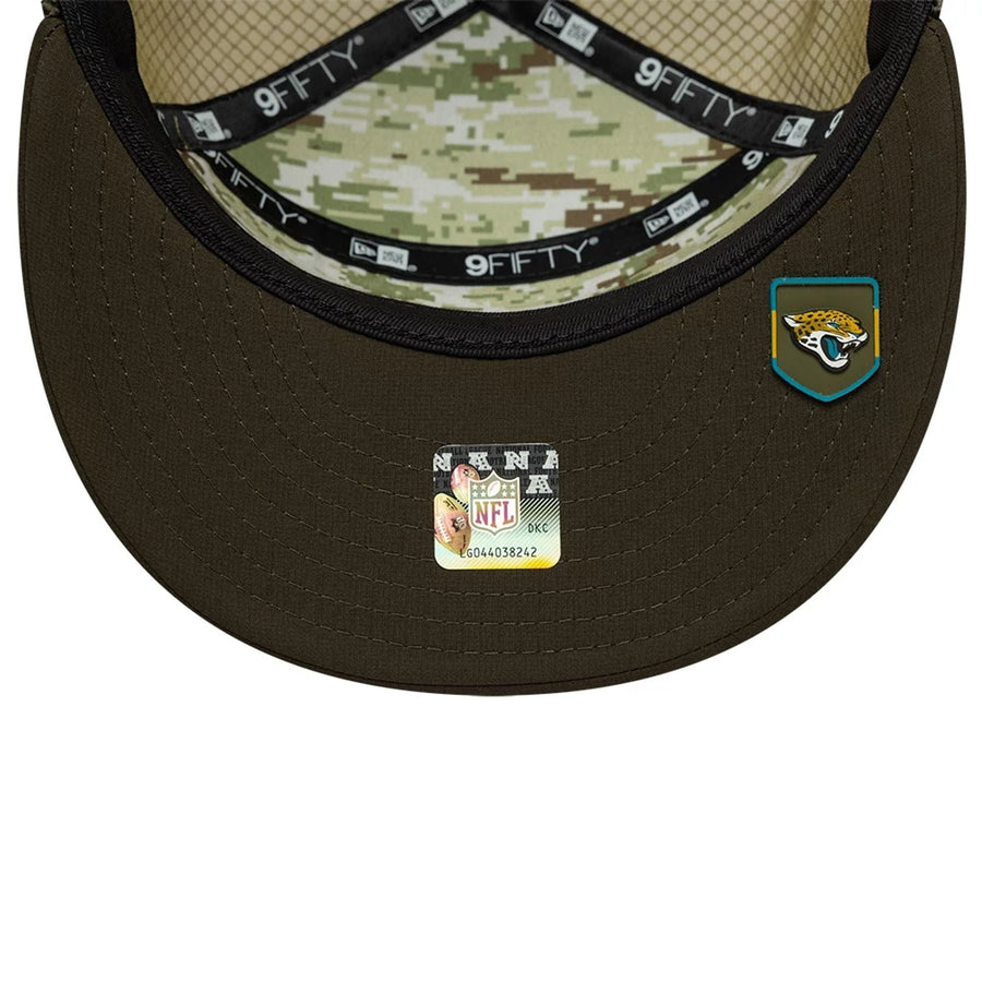 This is a Jacksonville Jaguars NFL Salute To Service 2025 Dark Green 9FIFTY Split Panel Snapback Adjustable Cap 2