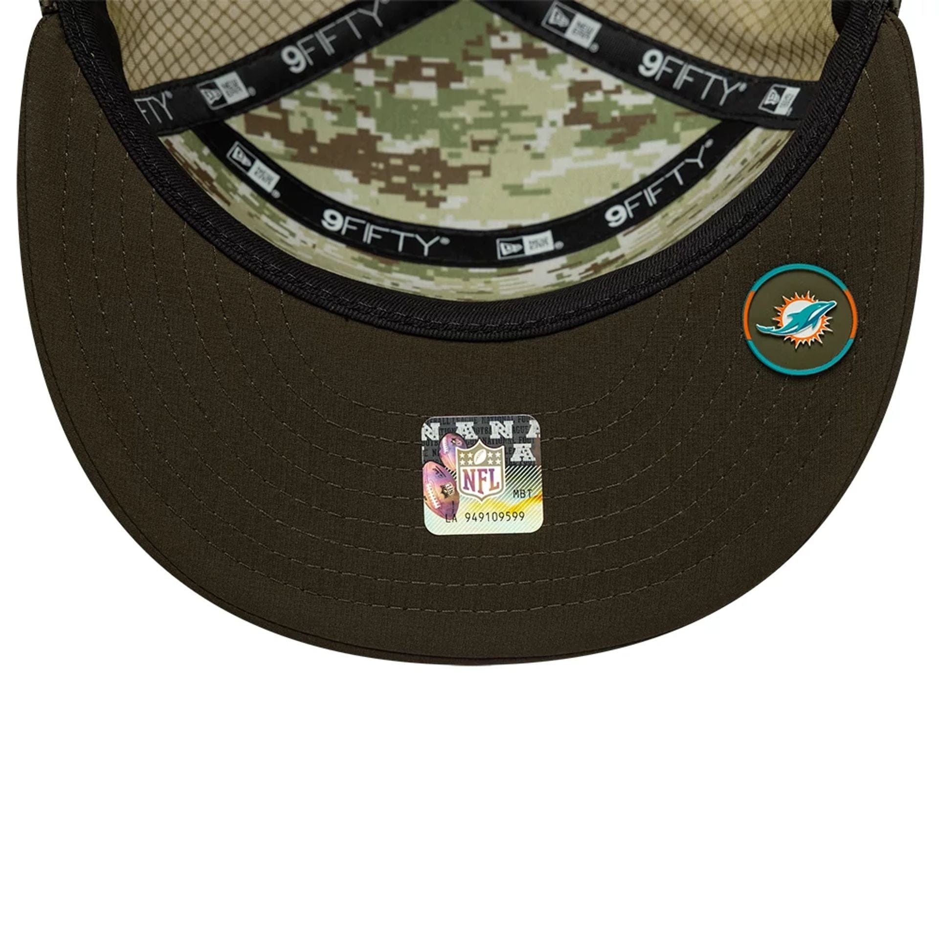 This is a Miami Dolphins NFL Salute To Service 2025 Dark Green 9FIFTY Split Panel Snapback Adjustable Cap 2