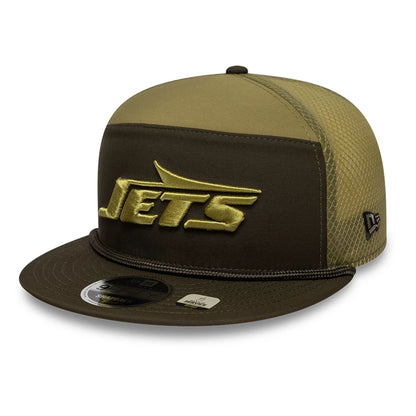 This is a New York Jets NFL Salute To Service 2025 Dark Green 9FIFTY Split Panel Snapback Adjustable Cap 4