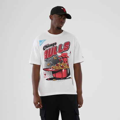 The Male model is wearing Chicago Bulls NBA Lifestyle Graphic White T-Shirt  1