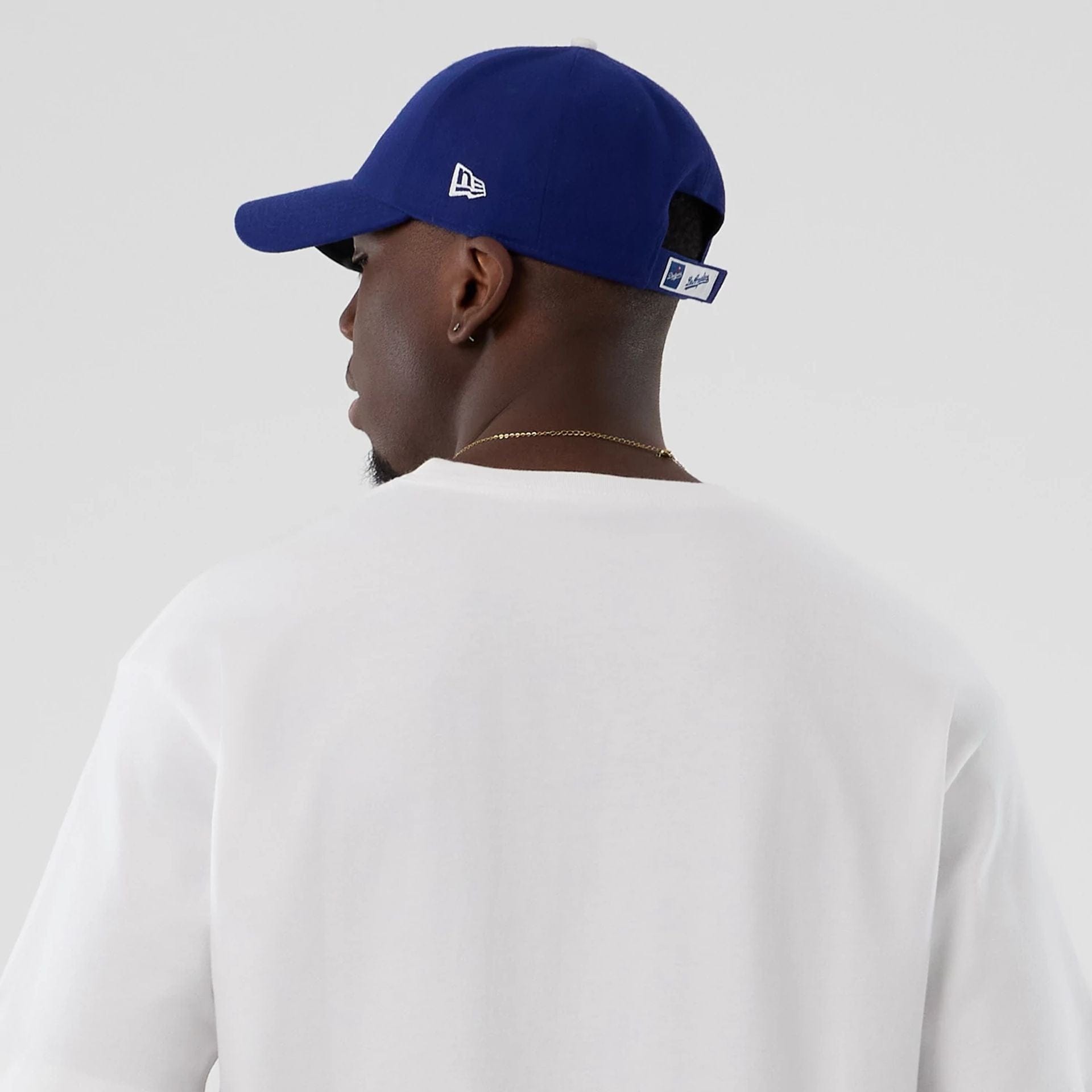 The Male model is wearing LA Dodgers MLB Lifestyle Graphic White T-Shirt  6
