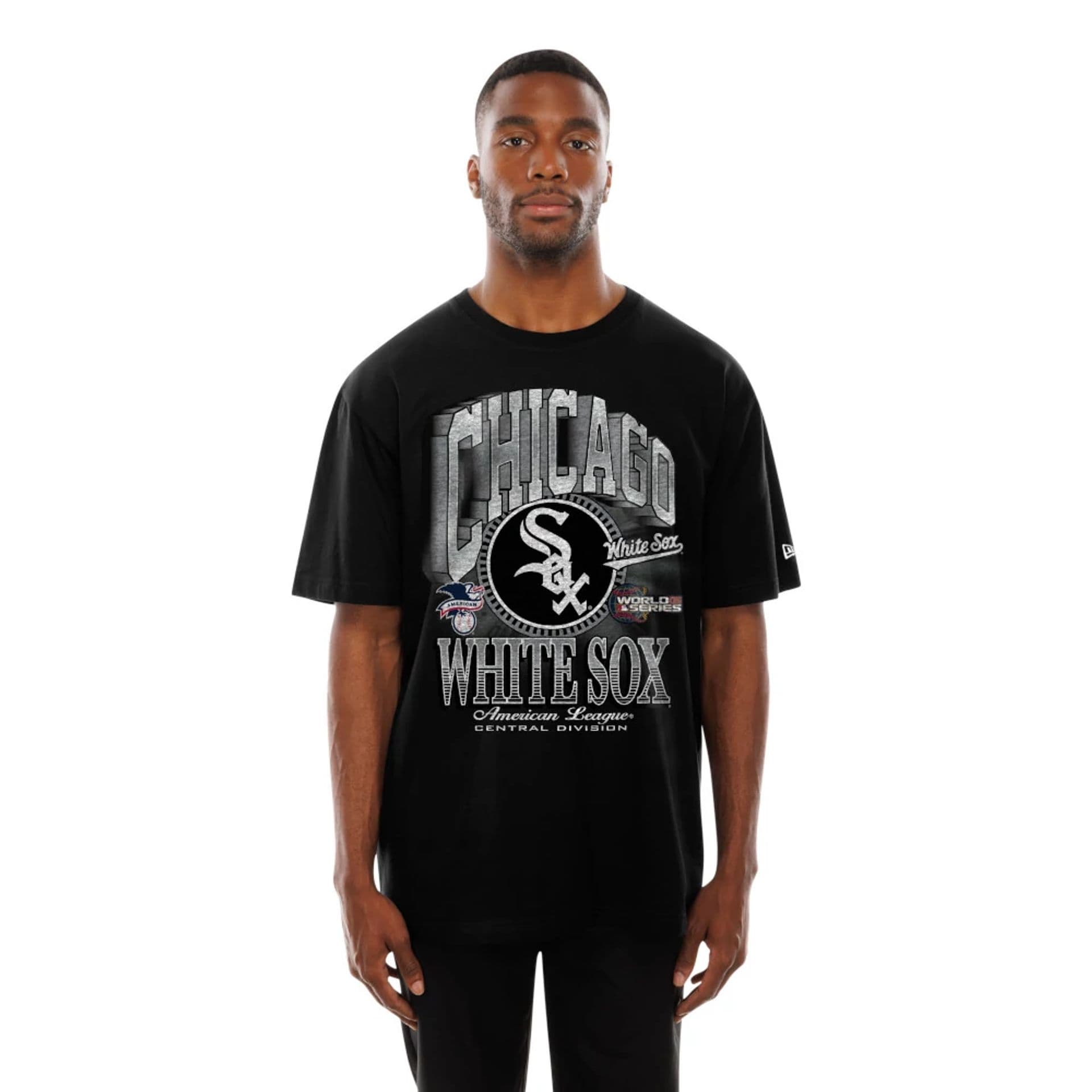 The Male model is wearing Chicago White Sox MLB Sport Classic Black T-Shirt  6