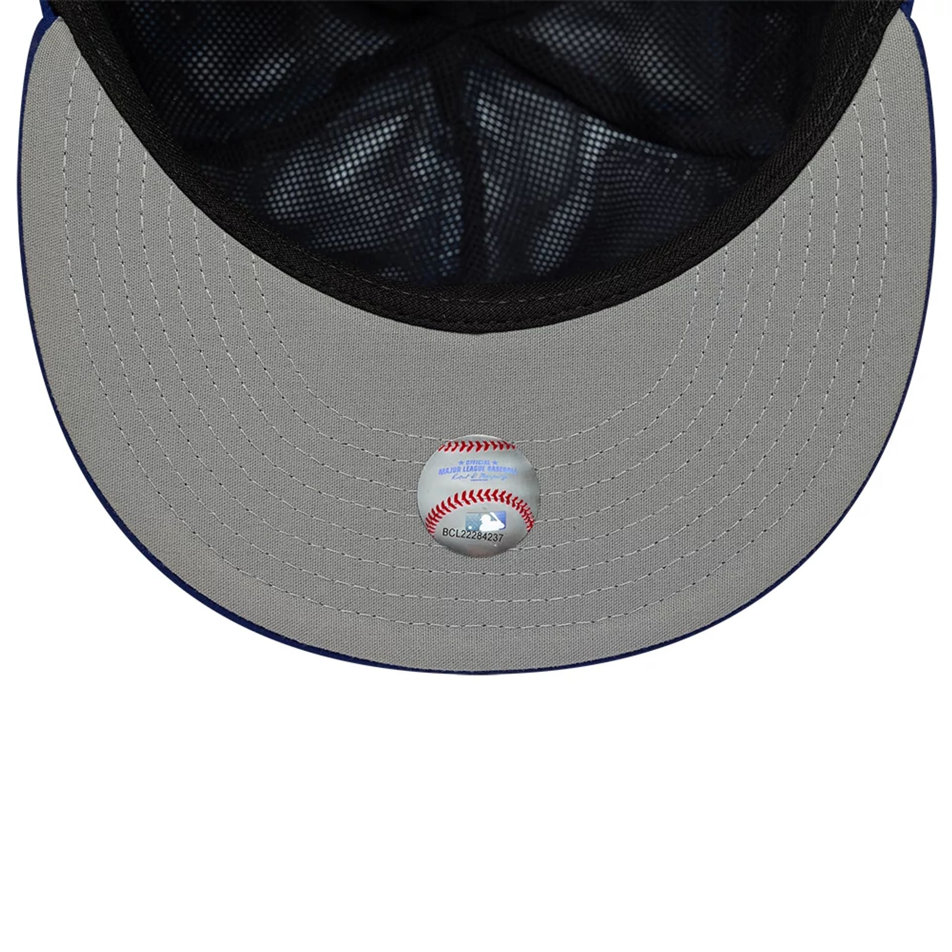 This is a LA Dodgers MLB Gore-Tex Dark Blue 59FIFTY Fitted Cap 2