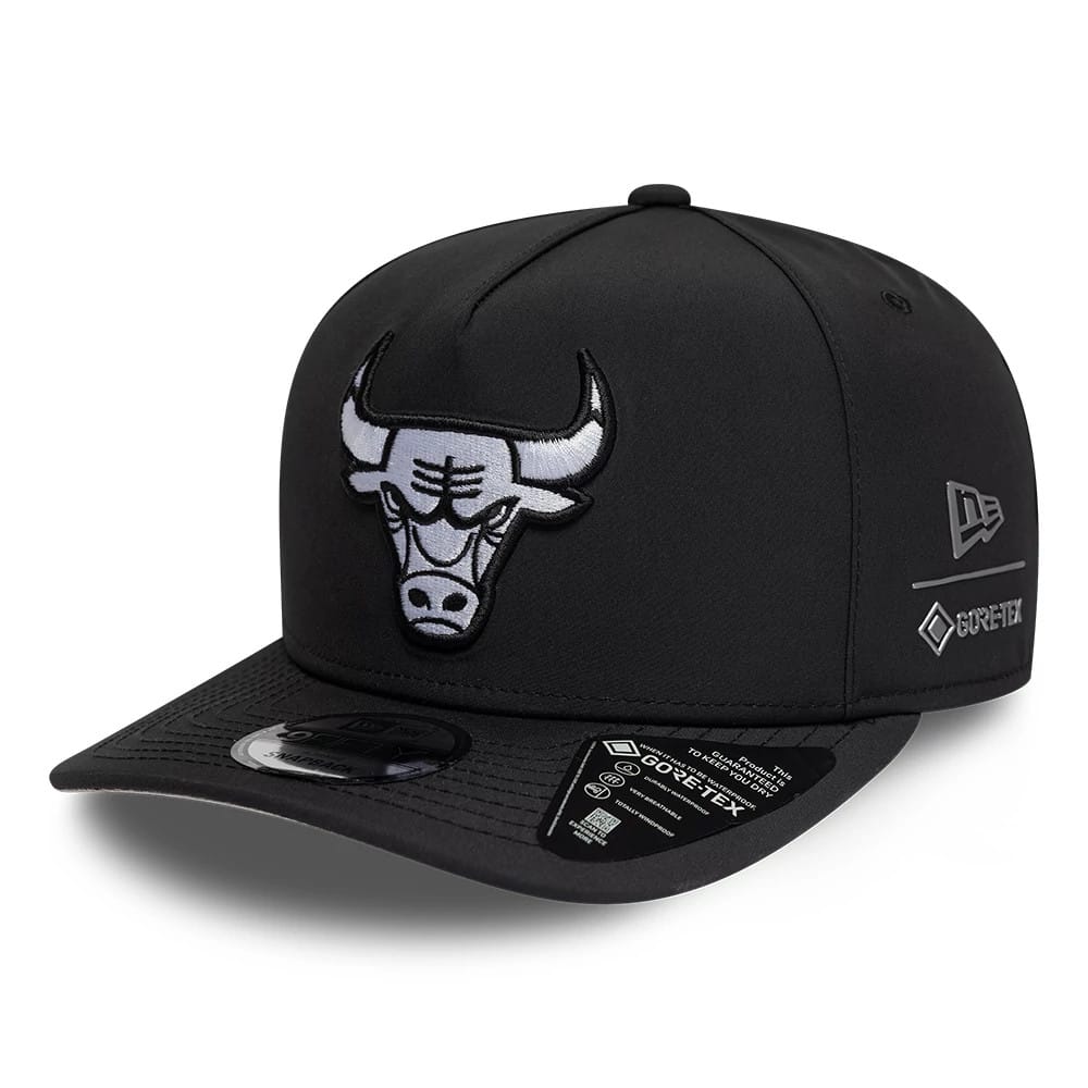 This is a Chicago Bulls NBA Gore-Tex Black 9FIFTY A-Frame Snapback Adjustable Cap 1
