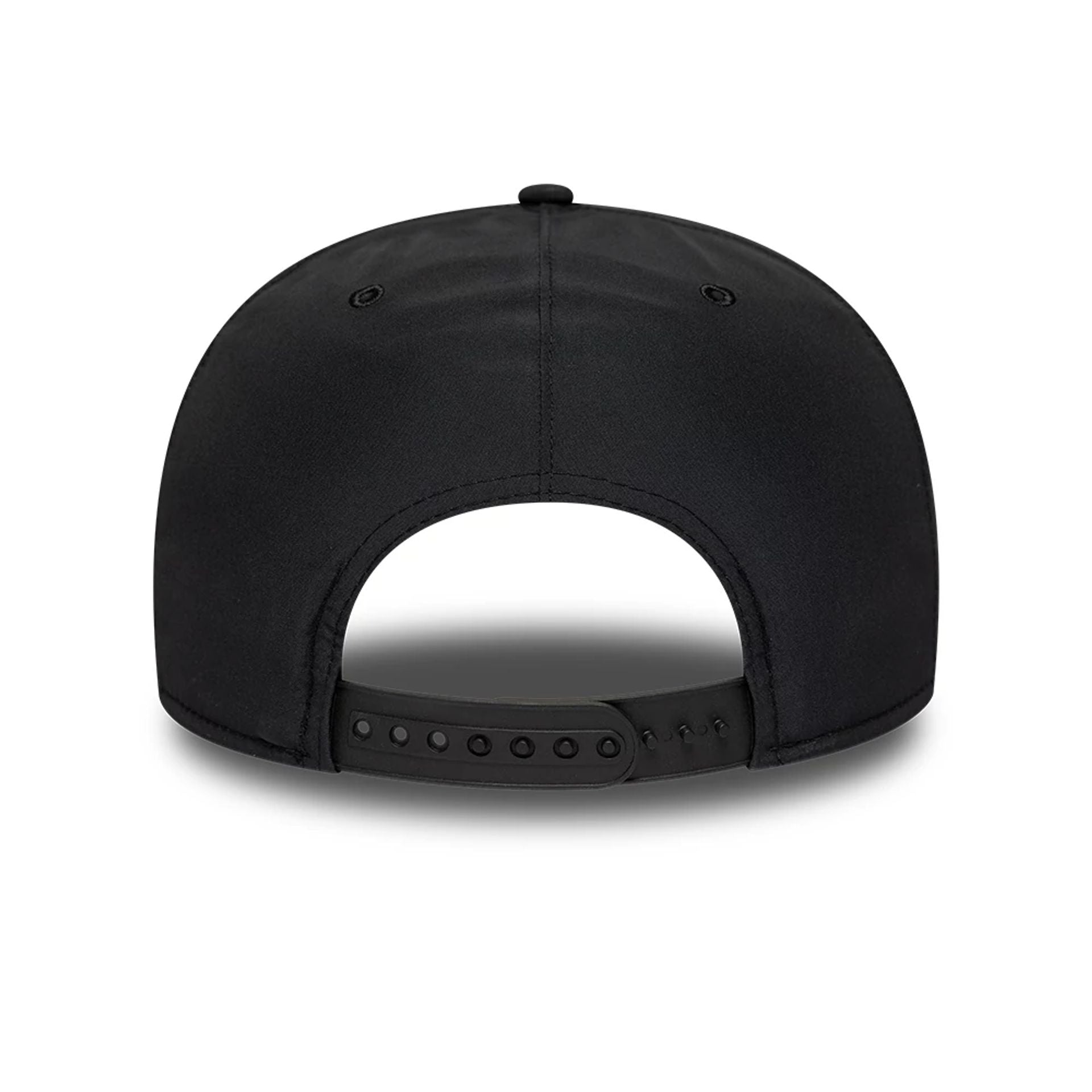 This is a Chicago Bulls NBA Gore-Tex Black 9FIFTY A-Frame Snapback Adjustable Cap 6