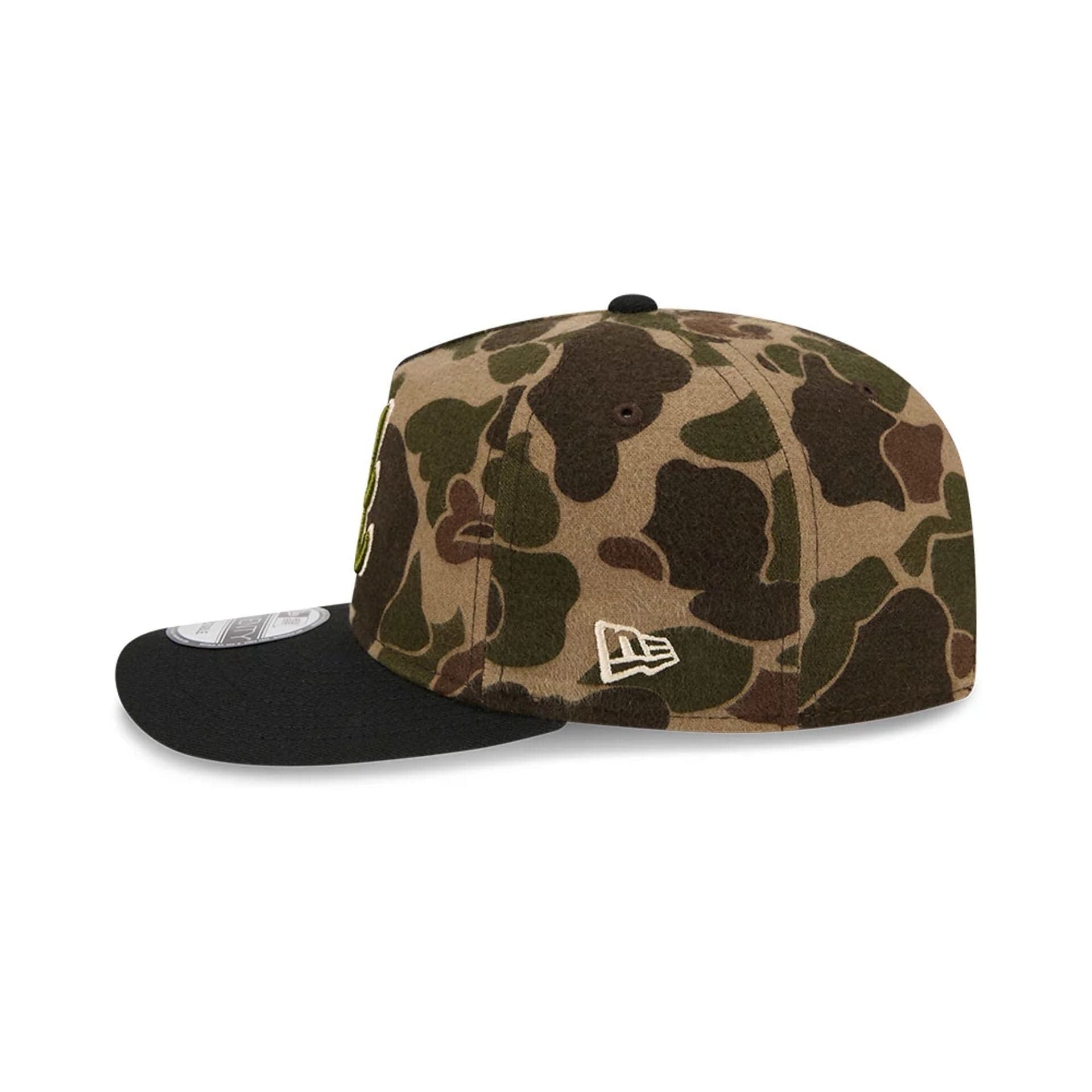 This is a Atlanta Braves Three Looms x MLB Wool Duck Camo 19TWENTY Adjustable Cap 5