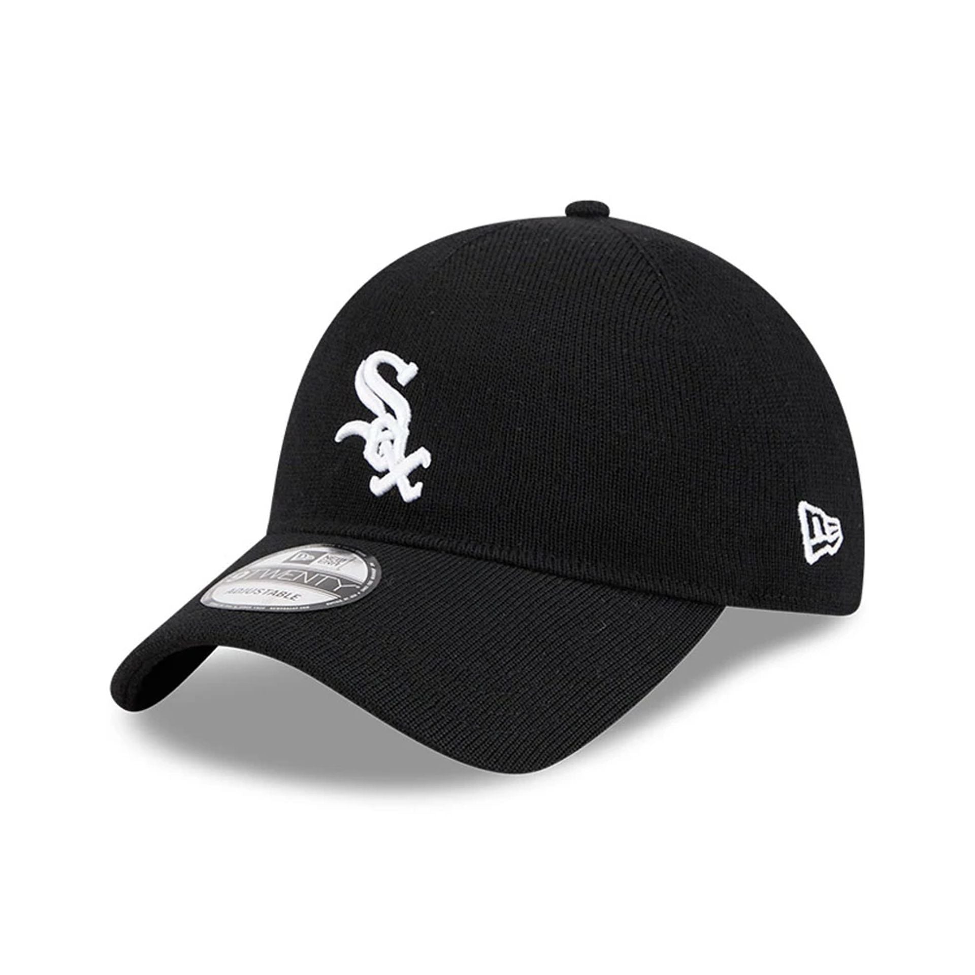 This is a Chicago White Sox MLB Merino Wool Black 9TWENTY Adjustable Cap 1