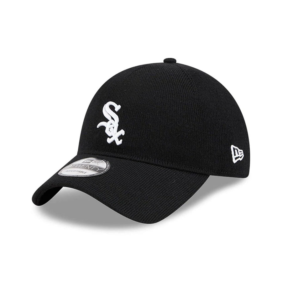 This is a Chicago White Sox MLB Merino Wool Black 9TWENTY Adjustable Cap 1