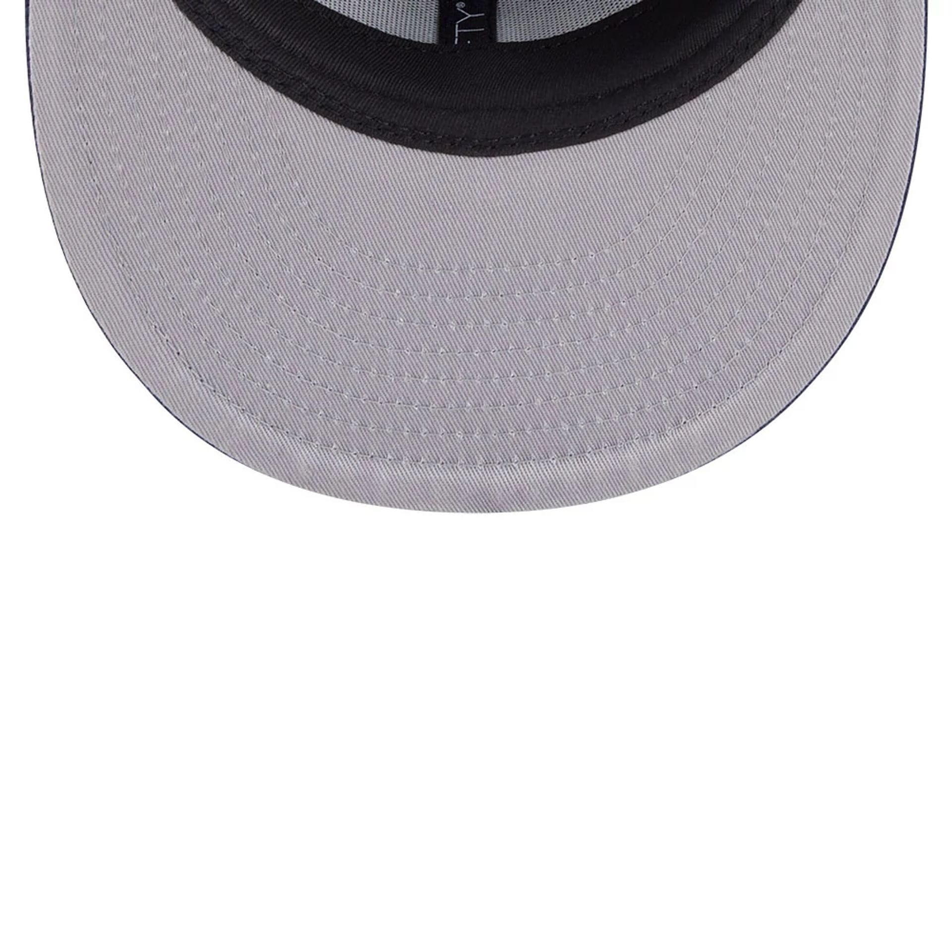 Pictured is this Seattle Seahawks NFL x Nickelodeon black 59FIFTY Fitted cap. 2