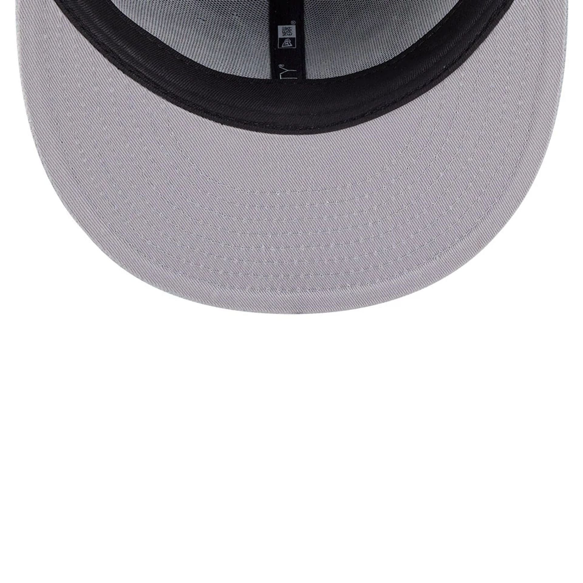 Pictured is this Las Vegas Raiders NFL x Nickelodeon black 59FIFTY Fitted cap. 2