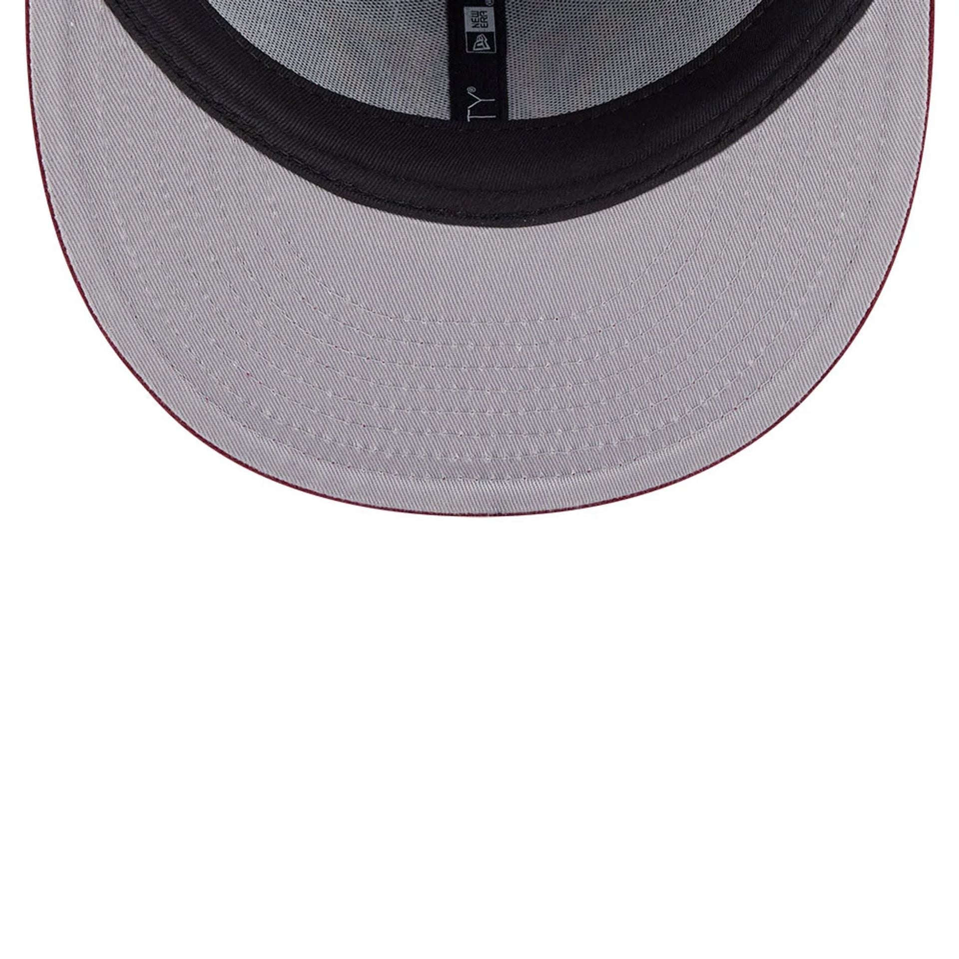 Pictured is this Washington Commanders NFL x Nickelodeon black 59FIFTY Fitted cap. 2