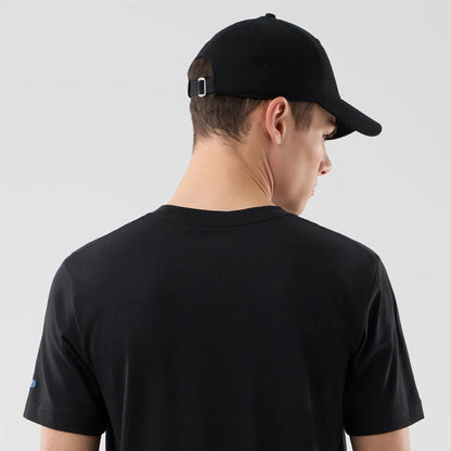 The Male model is wearing Chicago Bulls NBA City Edition Black T-Shirt  6