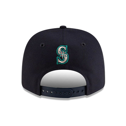 This is a Seattle Mariners MLB 2025 Ichiro Hall Of Fame Navy 9SEVENTY Stretch Snap Adjustable Cap 6
