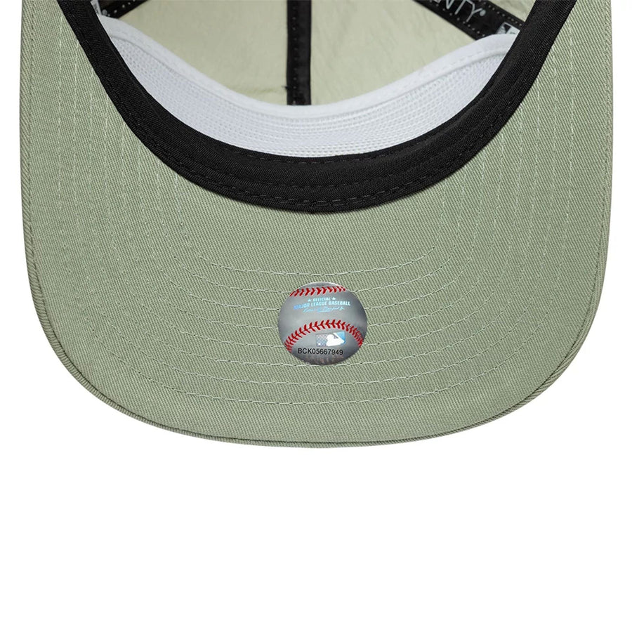 This is a LA Dodgers Crinkle Pastel Green 19TWENTY Adjustable Cap 5