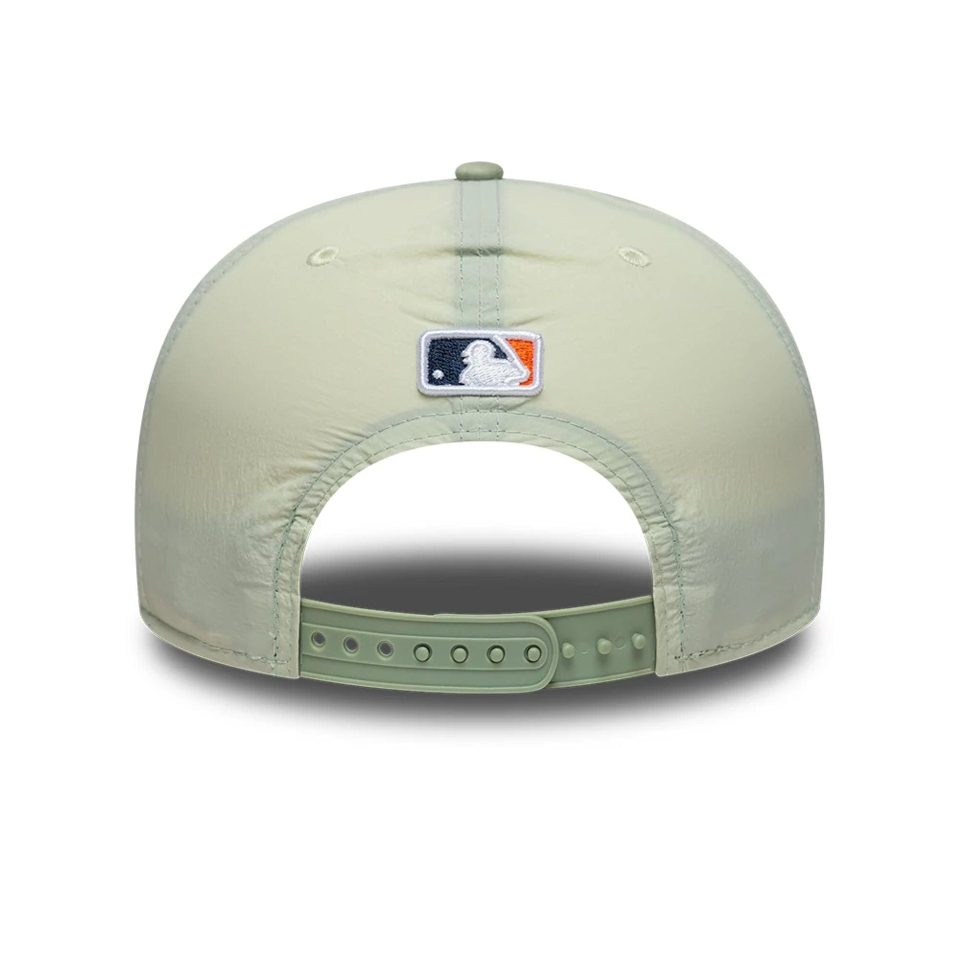 This is a Houston Astros Crinkle Pastel Green 19TWENTY Adjustable Cap 4