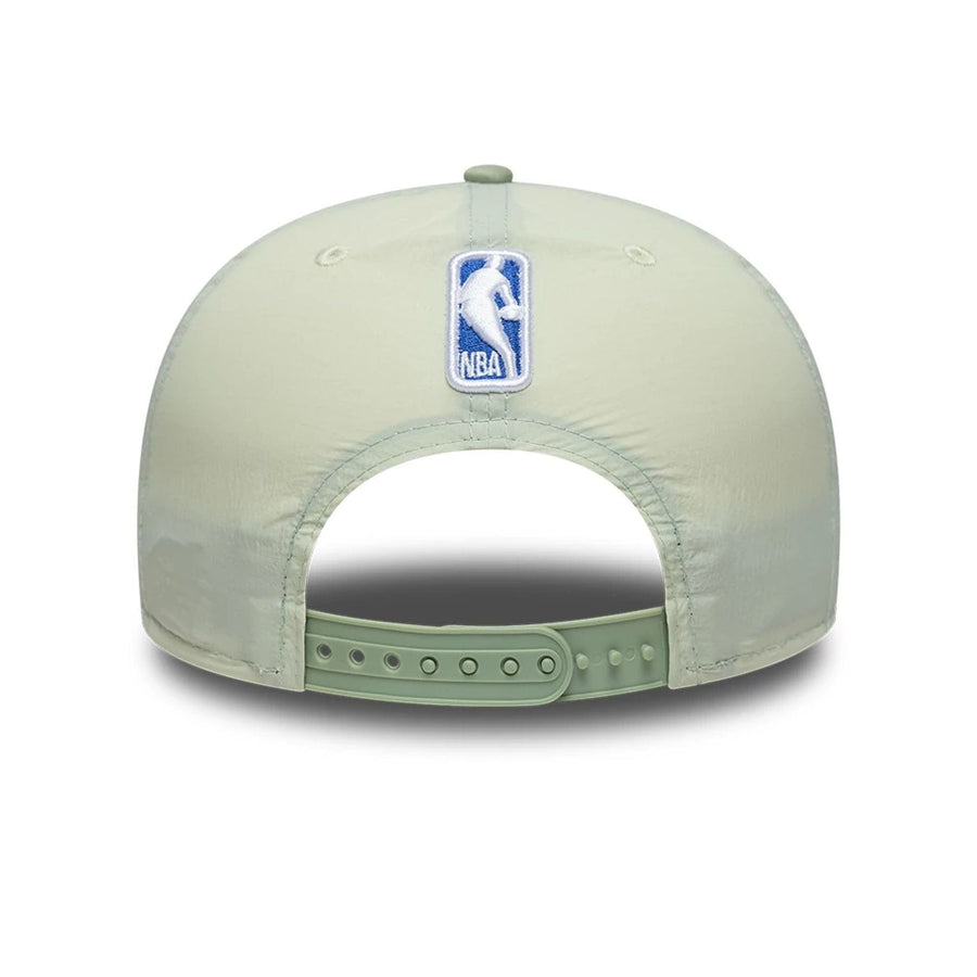 This is a Philadelphia 76ers Crinkle Pastel Green 19TWENTY Adjustable Cap 4