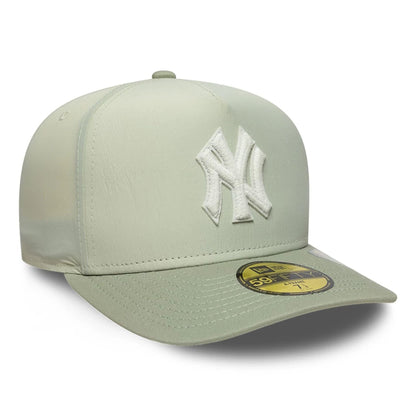 This is a New York Yankees Crinkle Pastel Green 59FIFTY A-Frame Fitted Cap 3