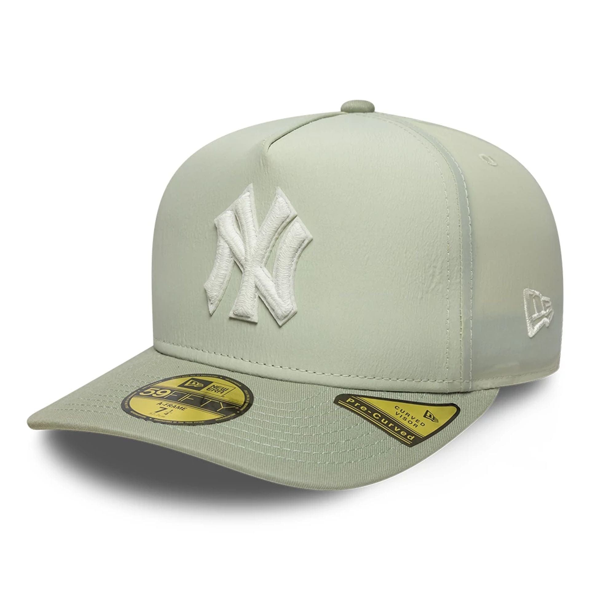 This is a New York Yankees Crinkle Pastel Green 59FIFTY A-Frame Fitted Cap 1