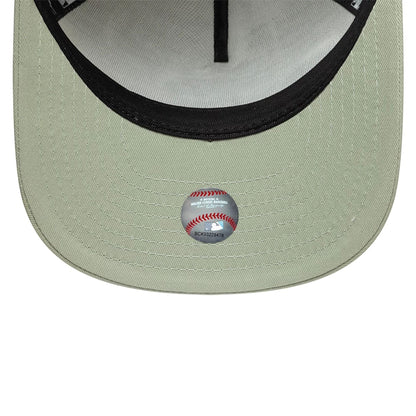 This is a New York Yankees Crinkle Pastel Green 59FIFTY A-Frame Fitted Cap 5