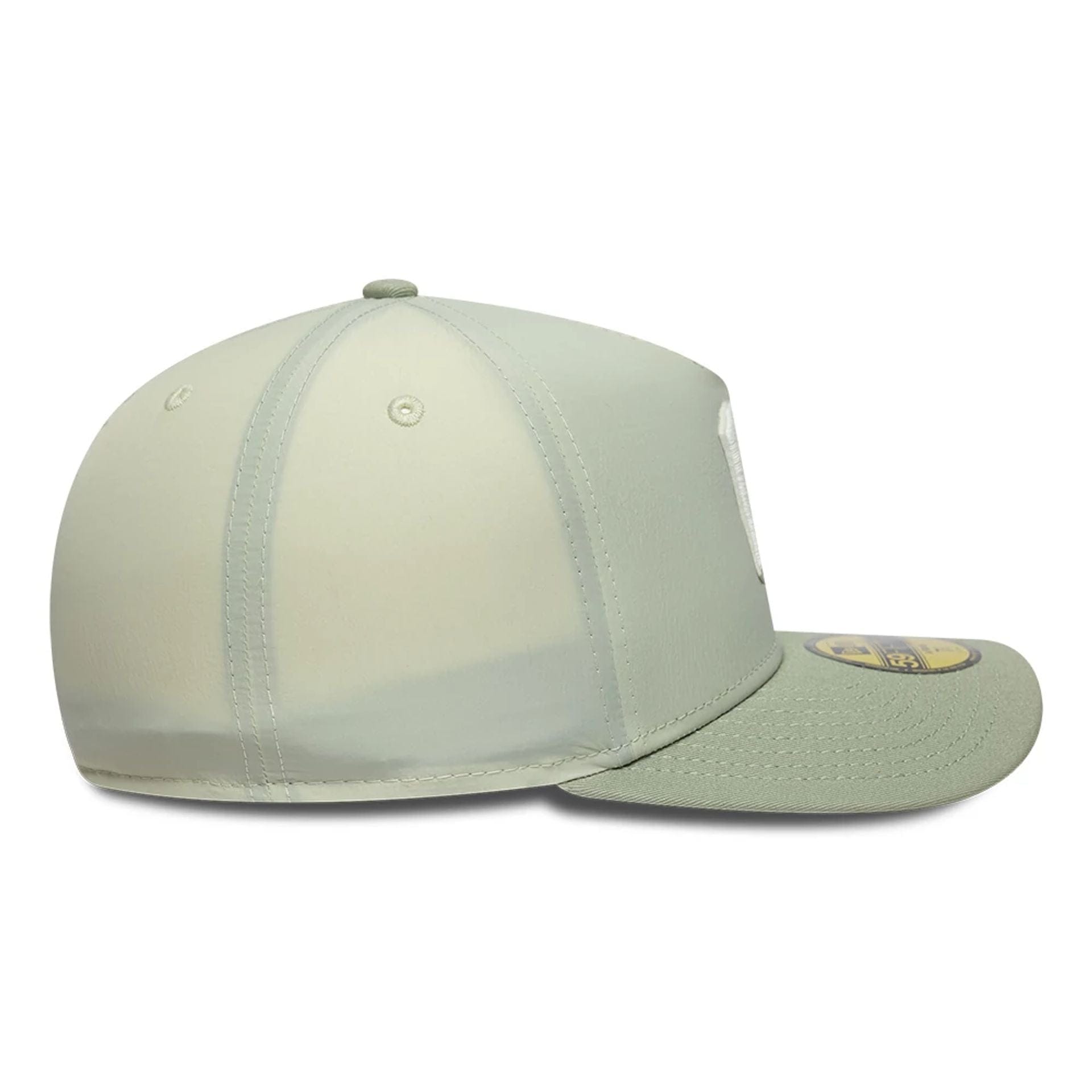 This is a Cleveland Guardians Crinkle Pastel Green 59FIFTY A-Frame Fitted Cap 7