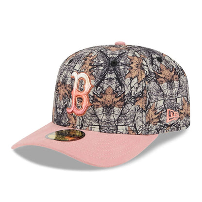 This is a Boston Red Sox Gradient Real Tree All Over Print 59FIFTY Fitted Cap 4
