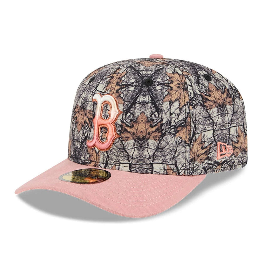 This is a Boston Red Sox Gradient Real Tree All Over Print 59FIFTY Fitted Cap 4