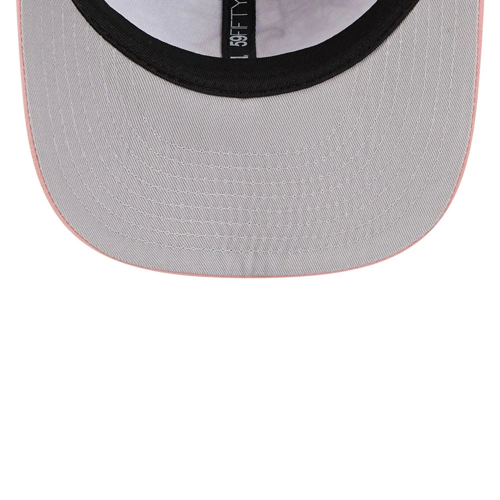 This is a Boston Red Sox Gradient Real Tree All Over Print 59FIFTY Fitted Cap 2