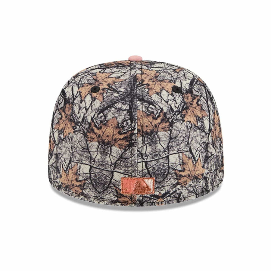 This is a Boston Red Sox Gradient Real Tree All Over Print 59FIFTY Fitted Cap 7