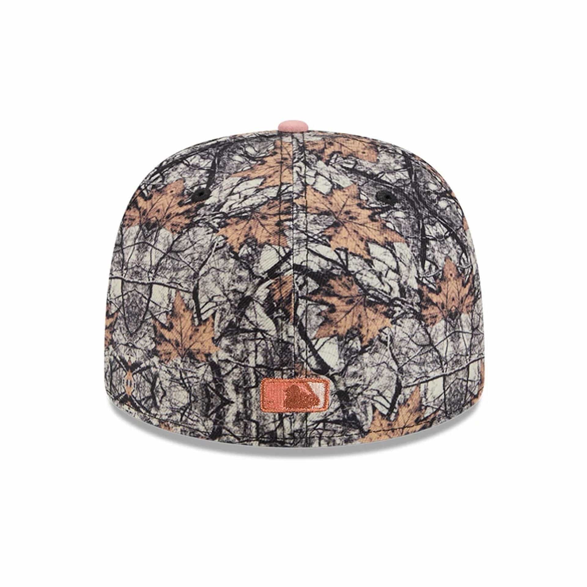 This is a San Francisco Giants Gradient Real Tree All Over Print 59FIFTY Fitted Cap 7