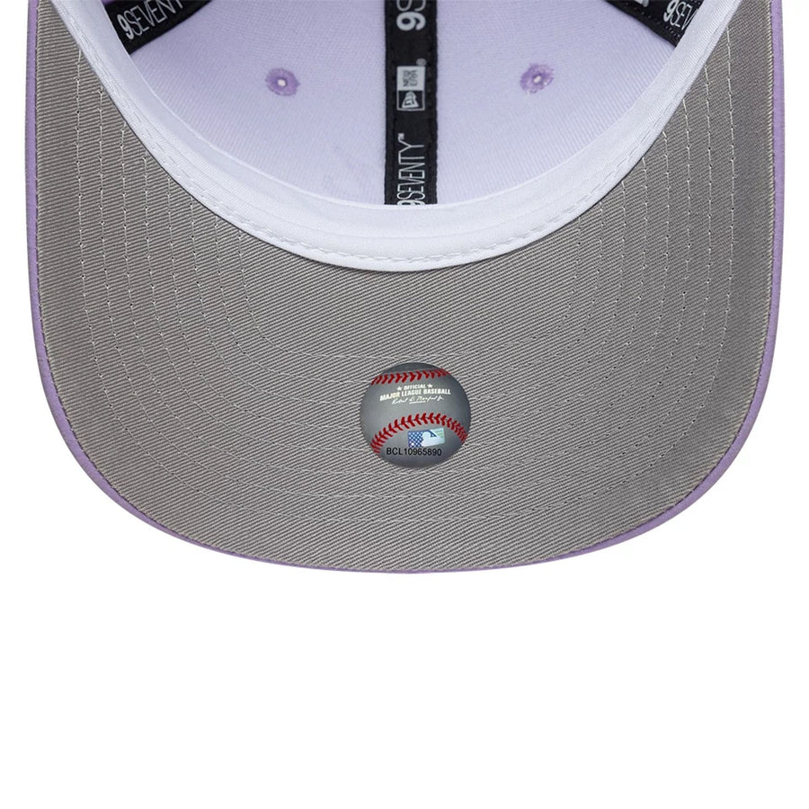 This is a Atlanta Braves Pastel Crepe Purple 9SEVENTY Stretch Snap Adjustable Cap 2