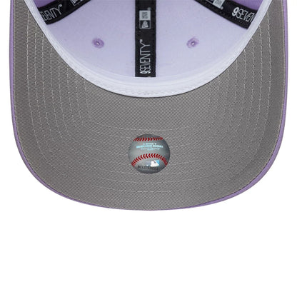 This is a Boston Red Sox Pastel Crepe Purple 9SEVENTY Stretch Snap Adjustable Cap 2