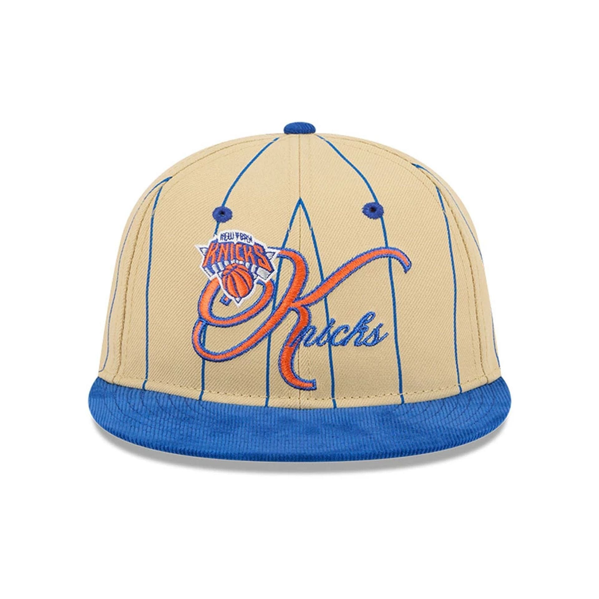 This is a New York Knicks Pinstripe Script Cream Retro Crown 9FIFTY Adjustable Cap 3