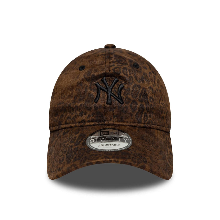 This is a New York Yankees MLB Leopard Black 9TWENTY Adjustable Cap 2