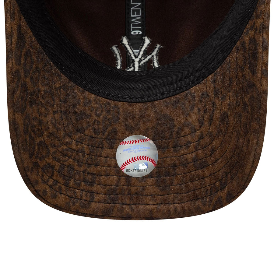 This is a New York Yankees MLB Leopard Black 9TWENTY Adjustable Cap 7