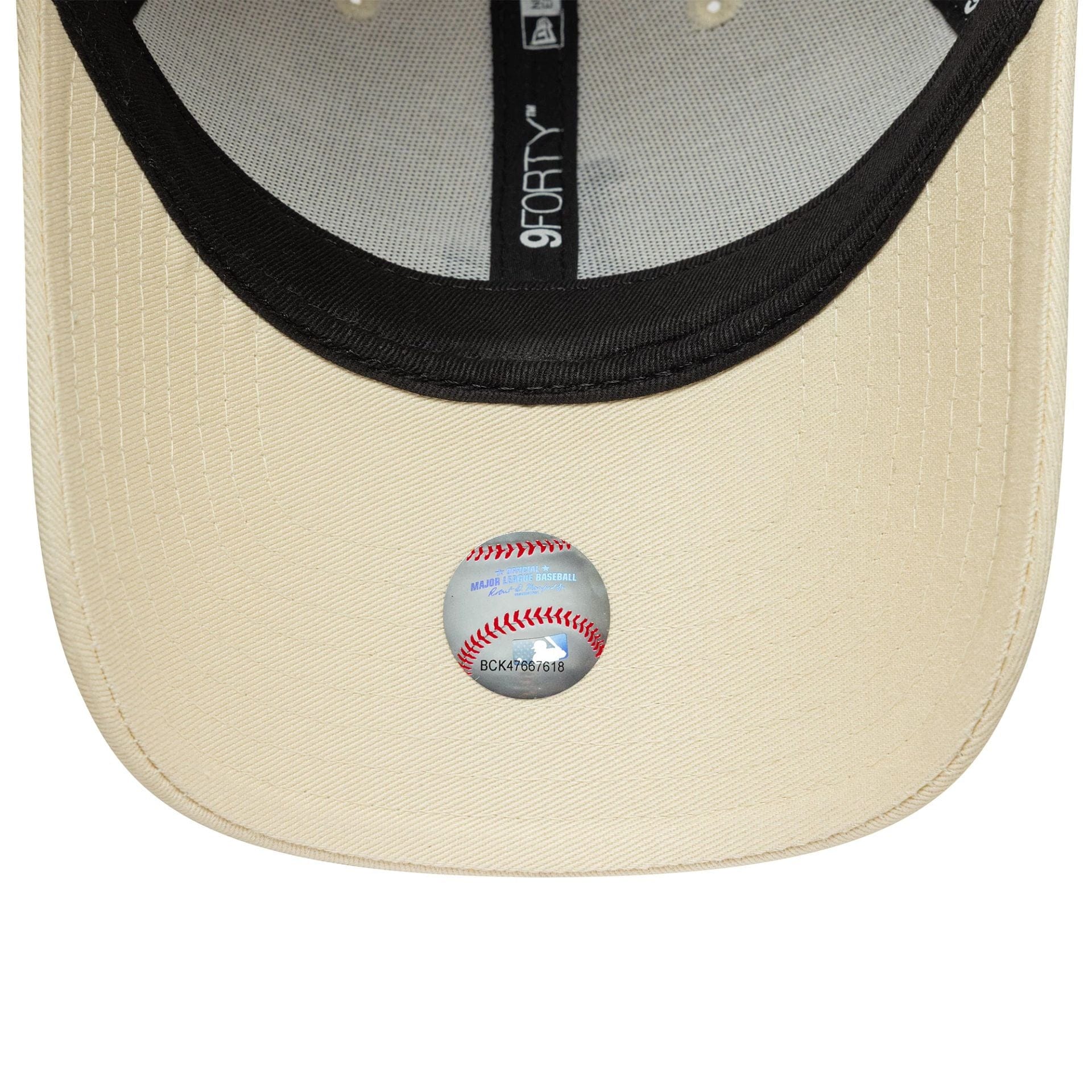 This is a LA Dodgers MLB Animal Infill Light Beige 9FORTY Adjustable Cap 7