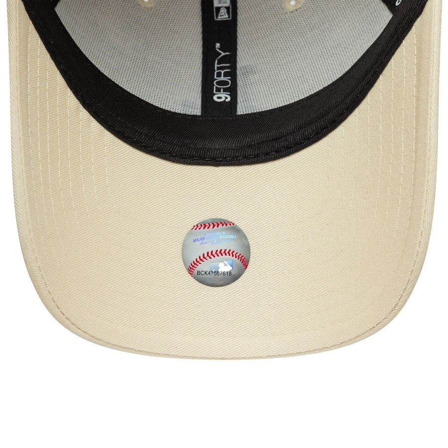 This is a LA Dodgers MLB Animal Infill Light Beige 9FORTY Adjustable Cap 7
