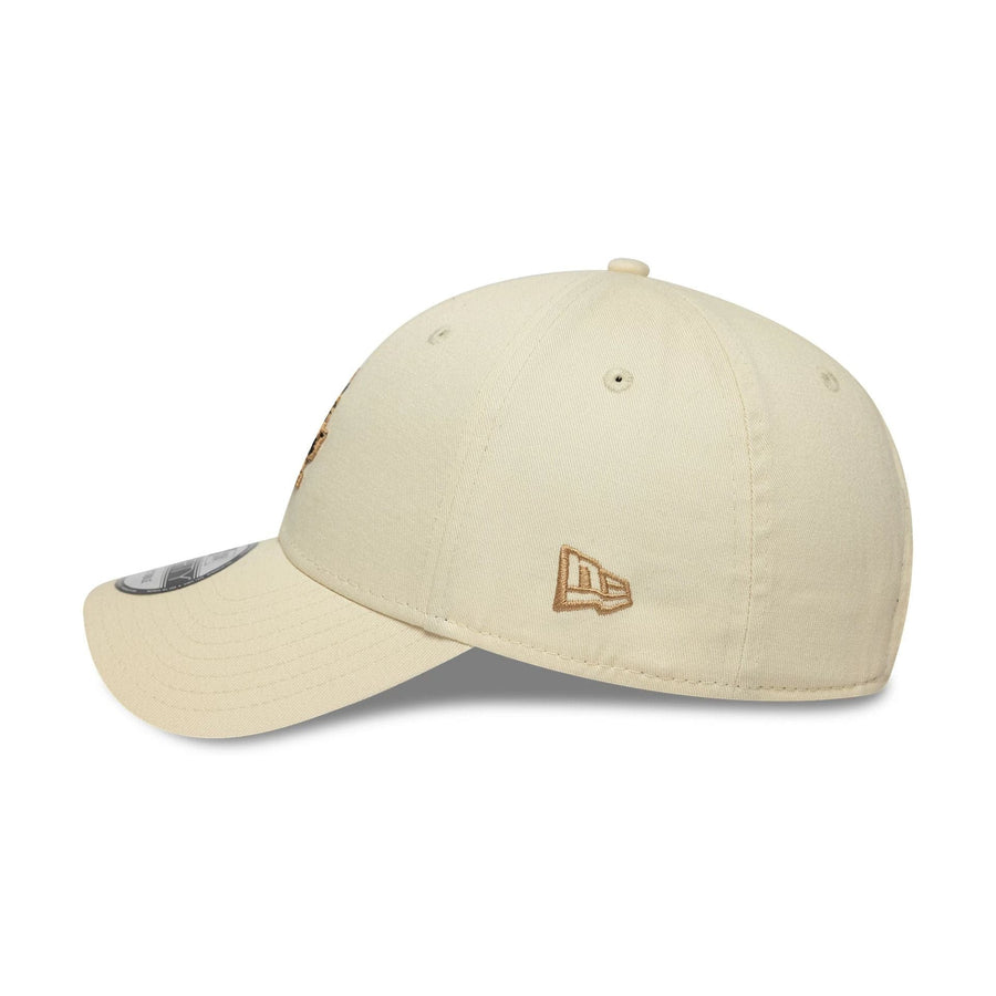 This is a LA Dodgers MLB Animal Infill Light Beige 9FORTY Adjustable Cap 4