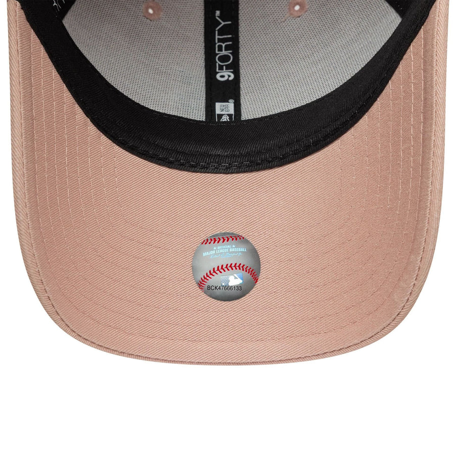 This is a Atlanta Braves MLB Animal Infill Pastel Pink 9FORTY Adjustable Cap 7