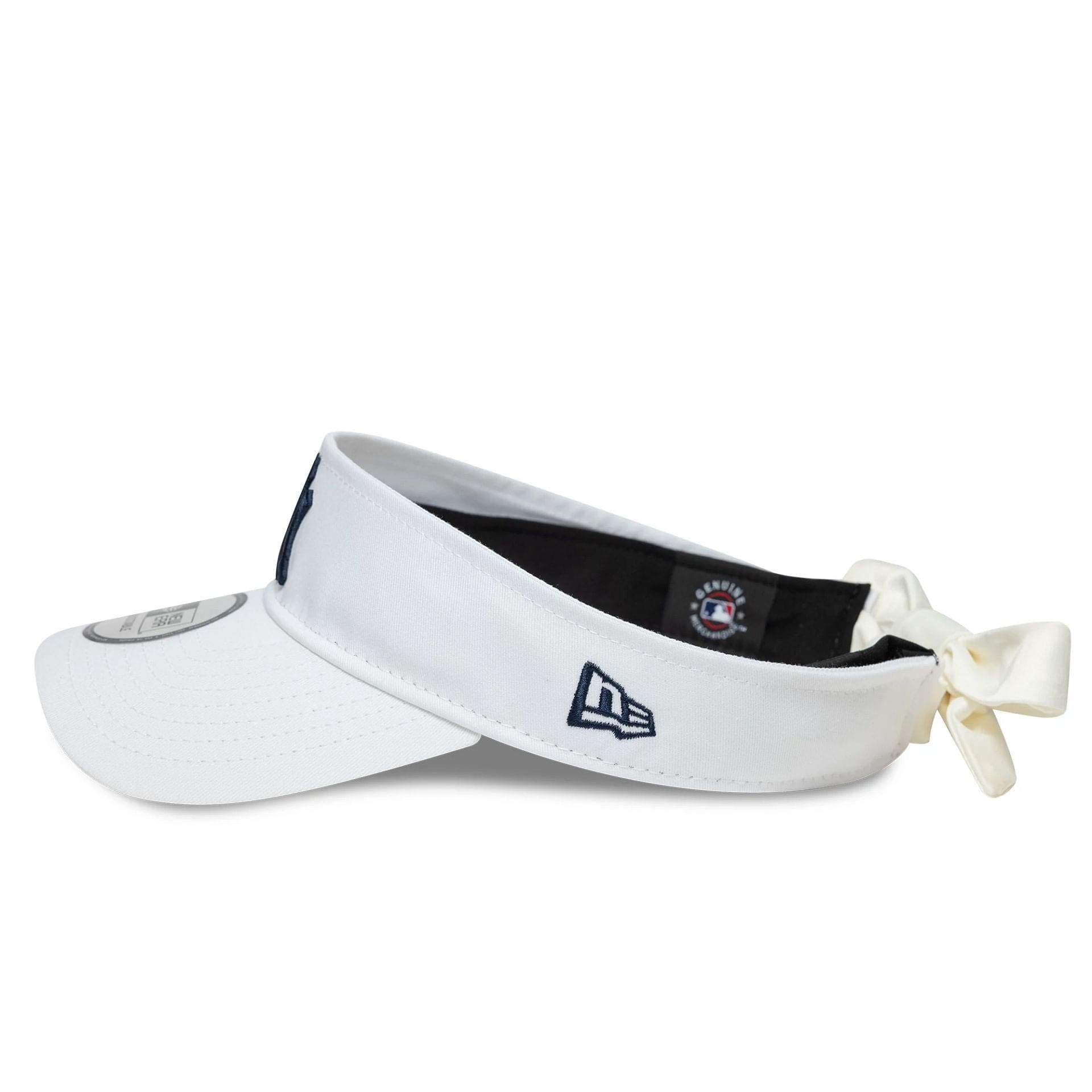This is a New York Yankees MLB Midi Logo White Bow Back Visor Cap 5