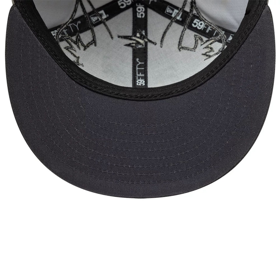 This is a Tom & Jerry Warner Brothers Face Grey 59FIFTY Fitted Cap 7