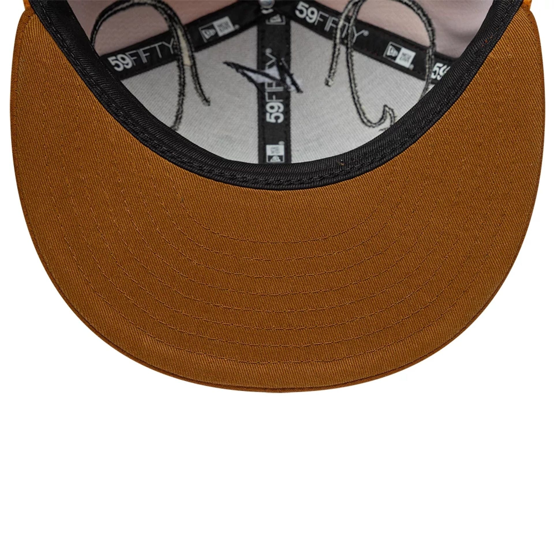 This is a Tom & Jerry Warner Brothers Face Beige 59FIFTY Fitted Cap 7