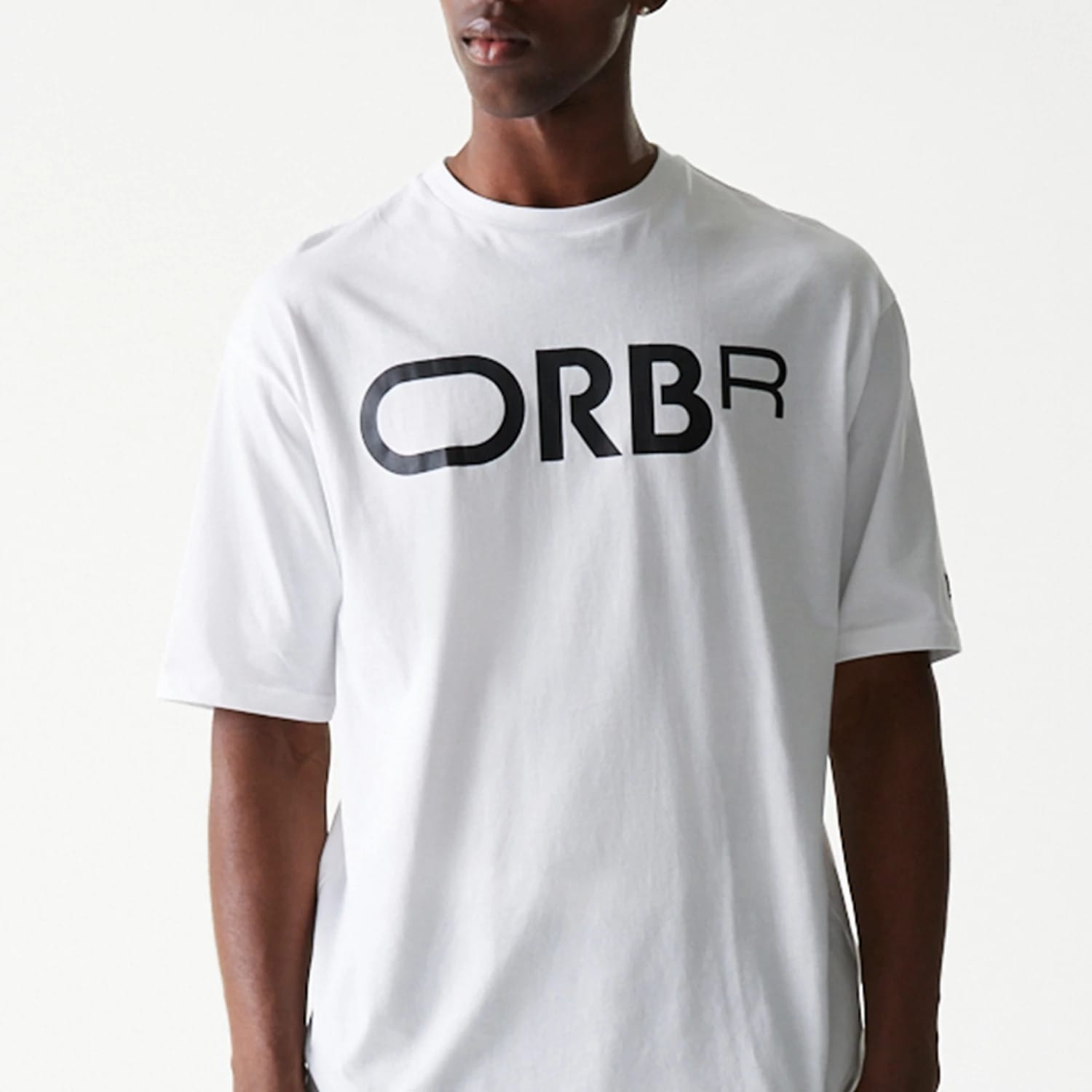 The Male model is wearing Red Bull Racing Profile White Oversized T-Shirt 3