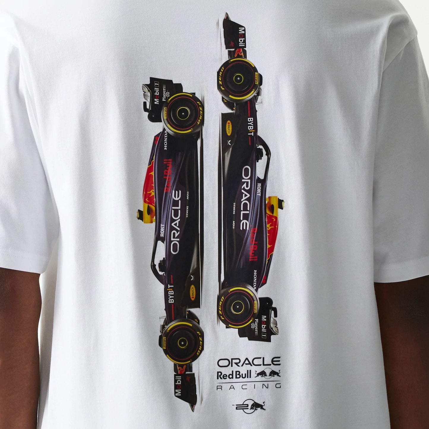 The Male model is wearing Red Bull Racing Profile White Oversized T-Shirt 4
