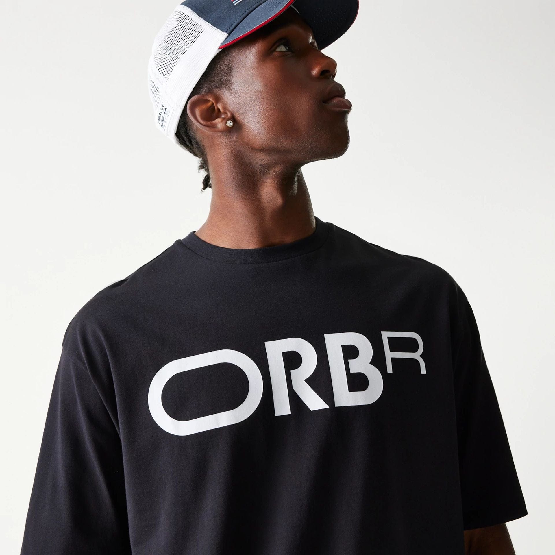 The Male model is wearing Red Bull Racing Profile Black Oversized T-Shirt 3
