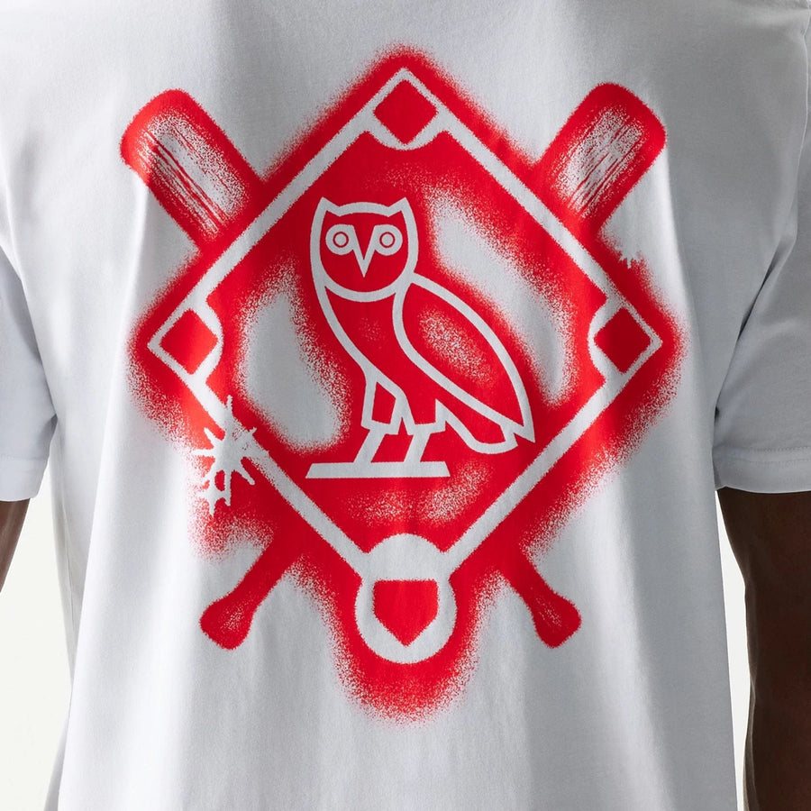 The Male model is wearing Montreal Expos OVO x MLB White T-Shirt 4