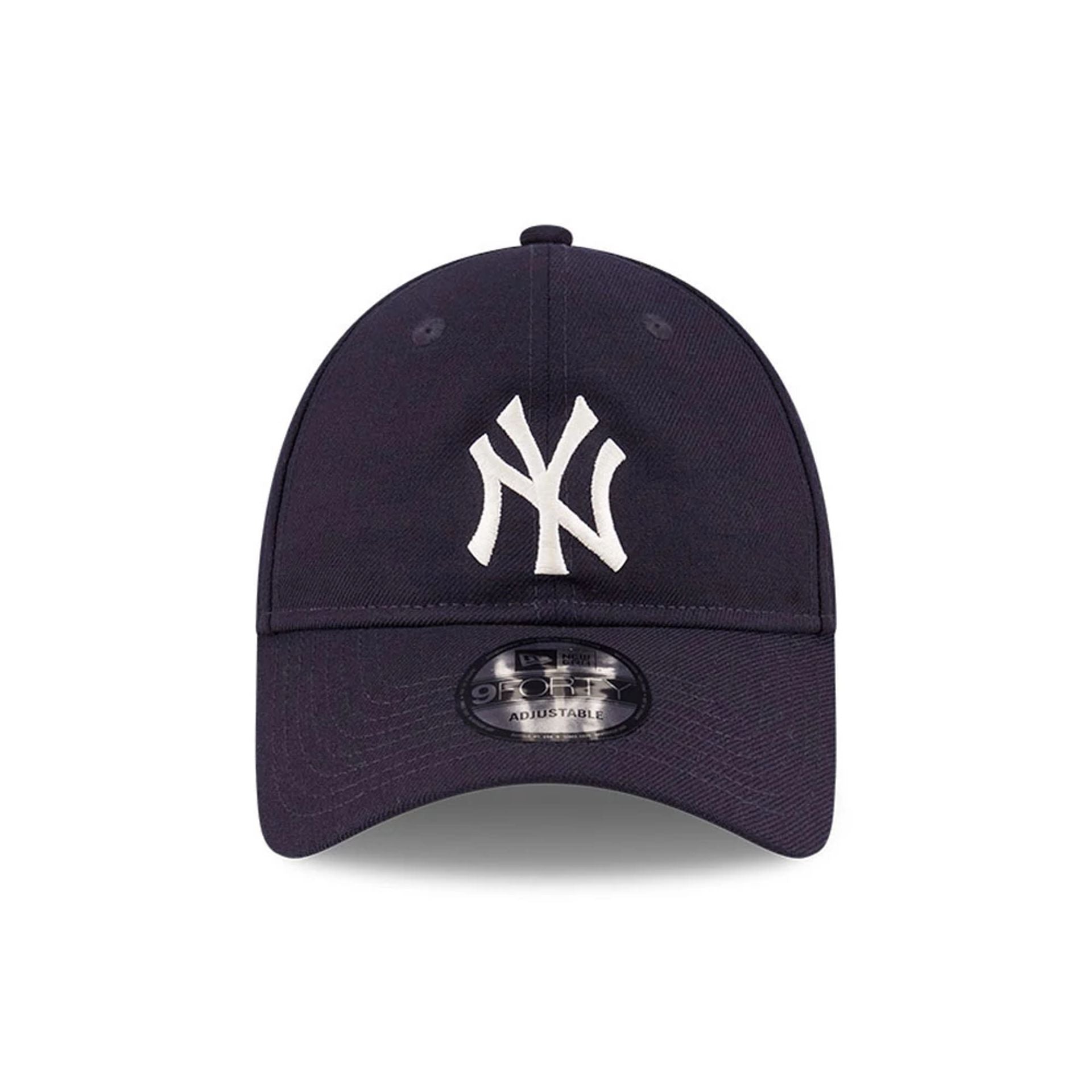 Pictured is this FOG X MLB New York Yankees 9FORTY Adjustable cap in navy. 3