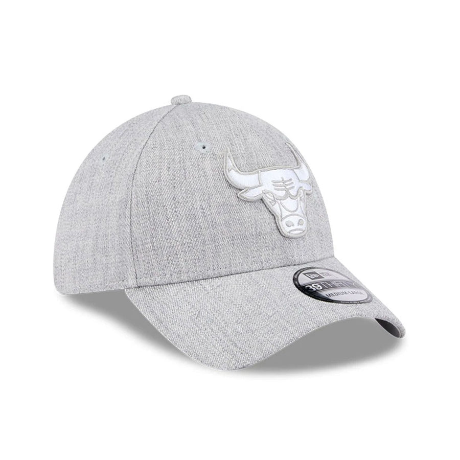 Pictured is this NBA Heather Chicago Bulls 39THIRTY Stretch Fit cap in grey. 3