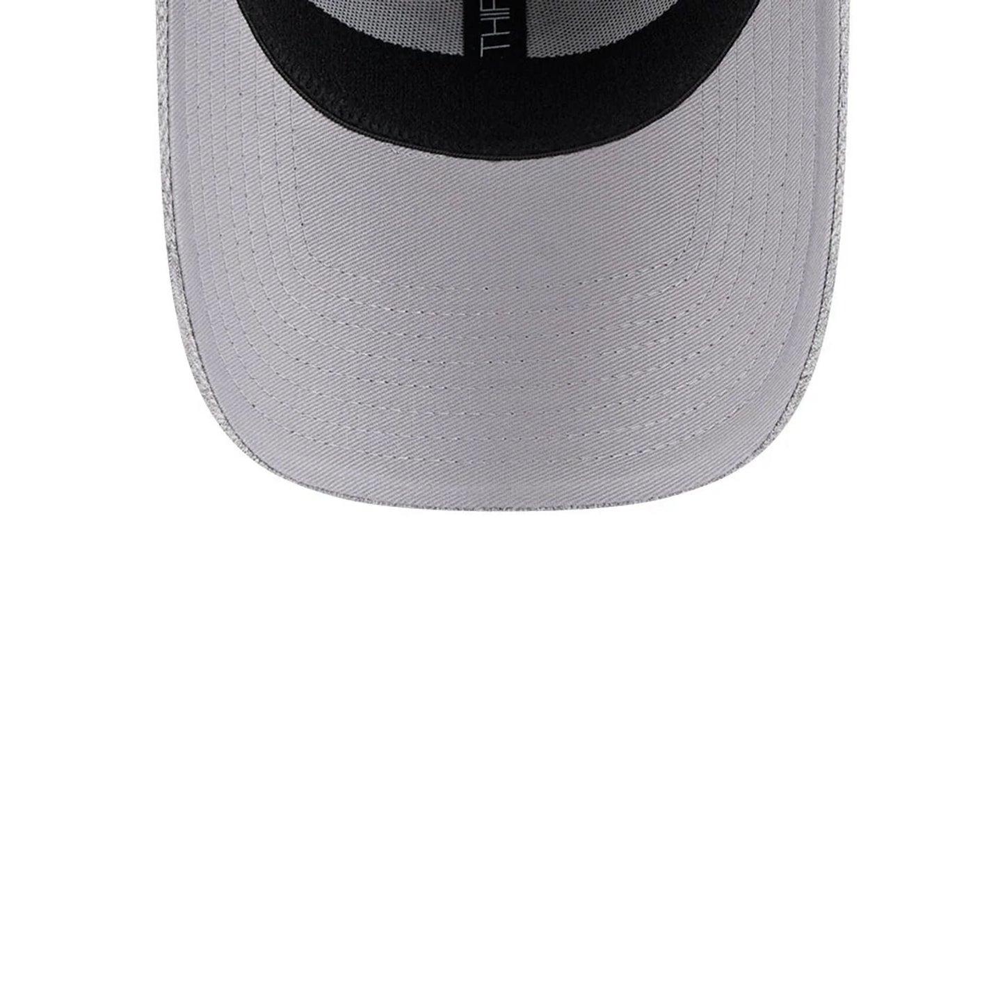 Pictured is this NBA Heather Chicago Bulls 39THIRTY Stretch Fit cap in grey. 7